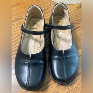 Earth Spirit black leather Mary Jane shoes size 8